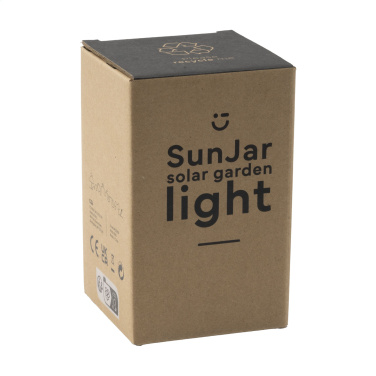 Logo trade ärikingi pilt: SunJar päikesepatareiga valusti aeda